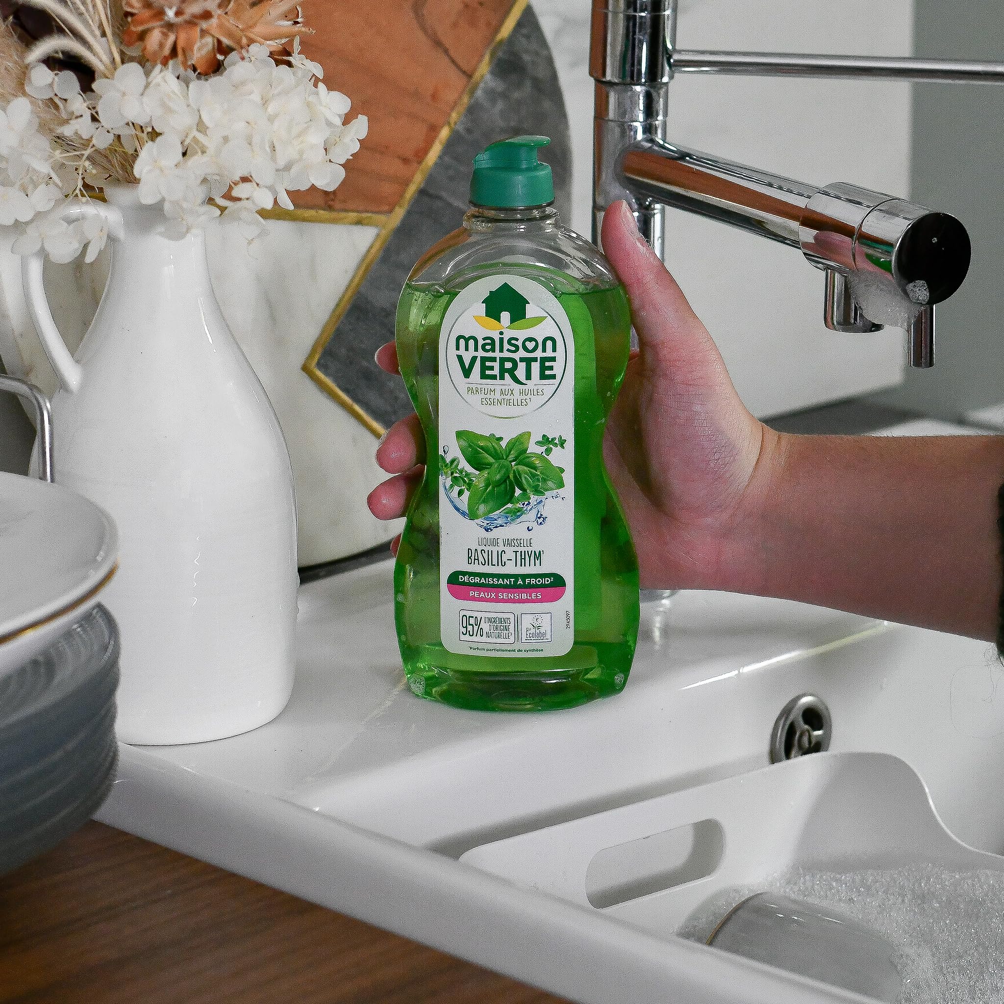 maison-verte-liquide-vaisselle-parfum-basilic-thym-aux-huiles-essentielles-d-gra image 4