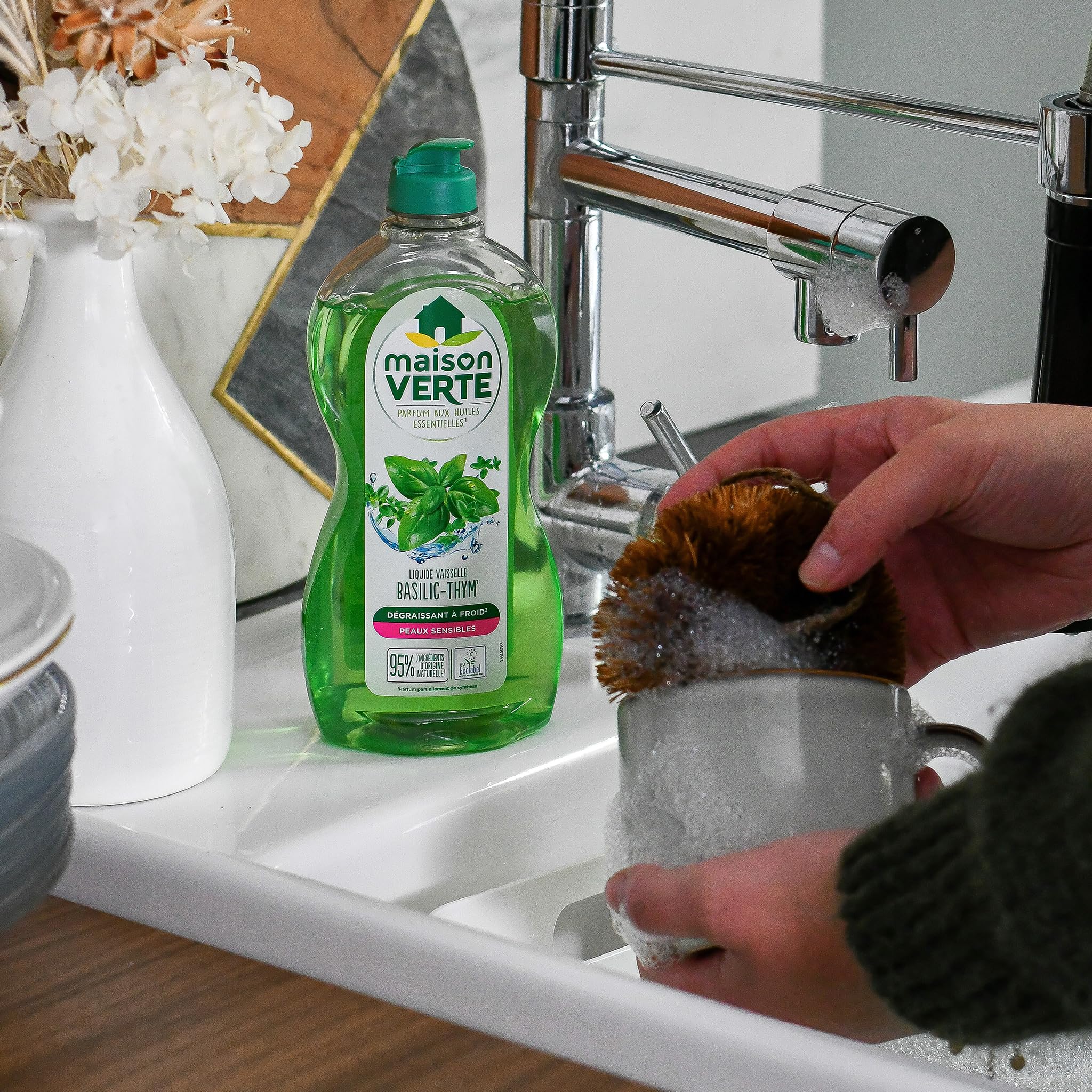 maison-verte-liquide-vaisselle-parfum-basilic-thym-aux-huiles-essentielles-d-gra image 5